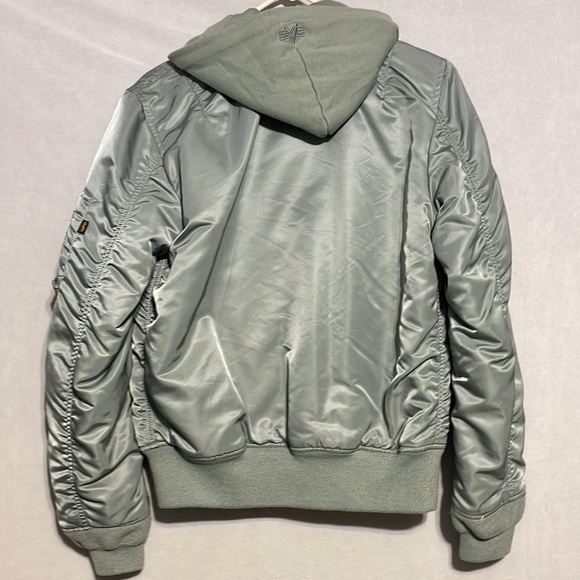 Alpha Industries Bomber Jacket - Picture 5 of 5